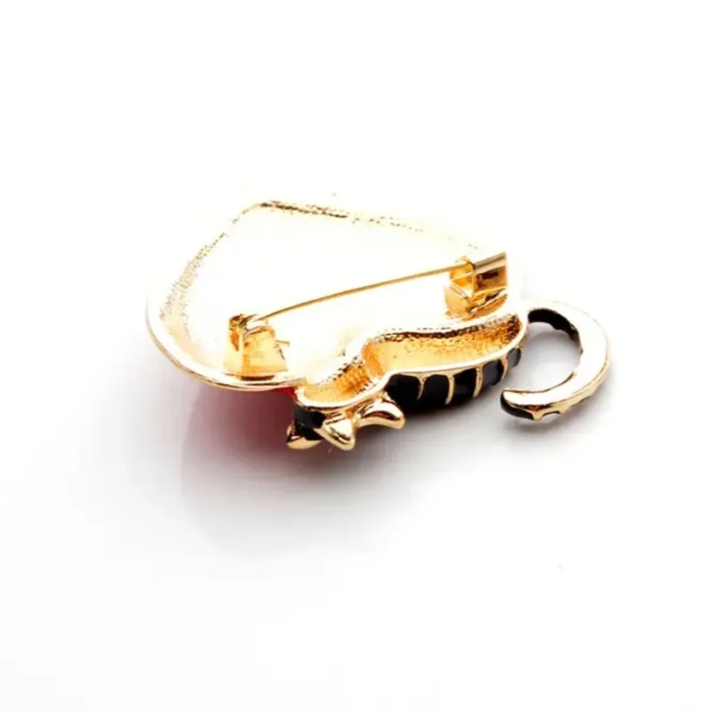 🌺Cat Kitten Heart Brooch Lapel Pin Cat Accessories Cat Jewelry